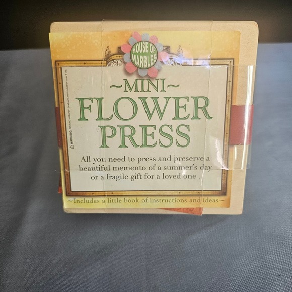 House of Marbles Mini Flower Press Kit Craft Project w/ Instructions 4" x 4" - Picture 1 of 2
